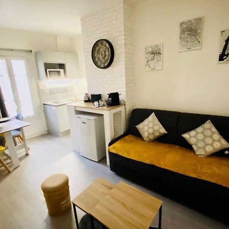 Enghien-Les-Bains: Studio Au Coeur Du Centre Ville. ภายนอก รูปภาพ